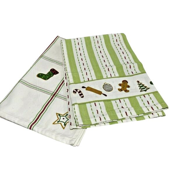 TAG Christmas Holiday Theme Tea Towels Set of 2 Natural Green & Red Hostess Gift - Picture 1 of 8